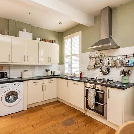 Pass The Keys Quaint 2 Bed Within City Walls * York